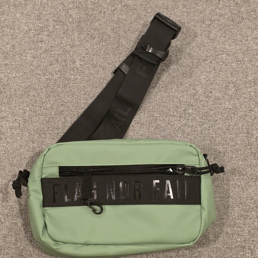Flag Nor Fail Momentum Mini Sling
